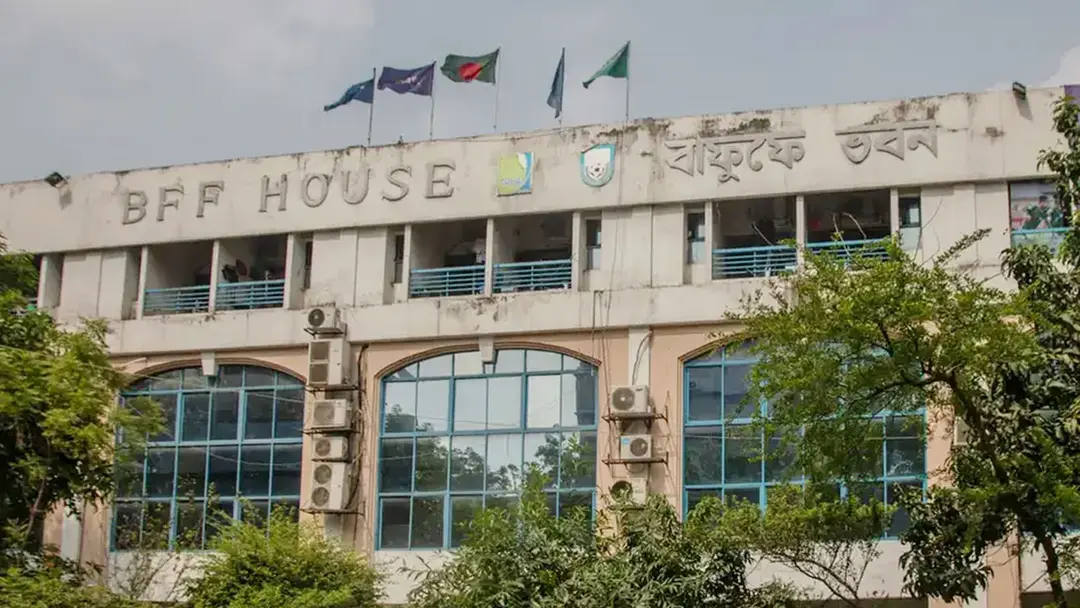 পূর্বাচলে আলাদা ফুটবল স্টেডিয়াম চায় বাফুফে